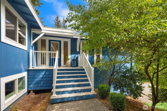 Property photo for 6930 94th Avenue Se, Mercer Island photo 2