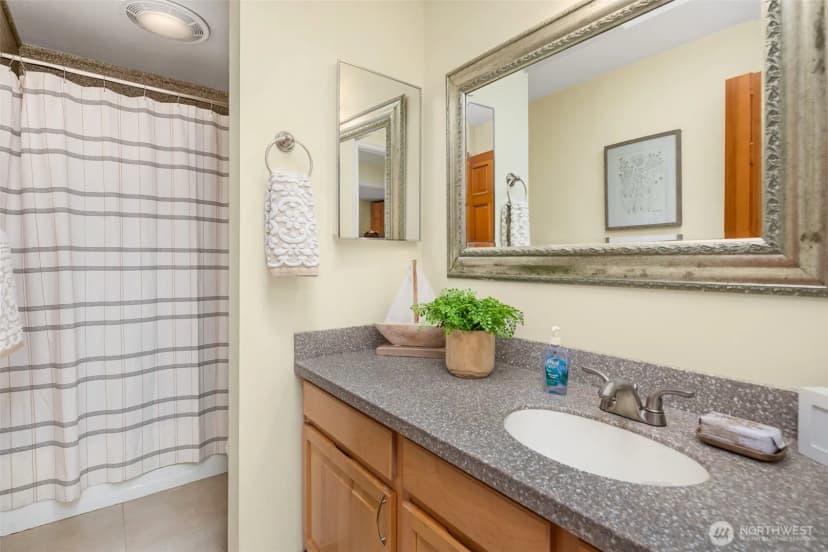 Property photo for 6930 94th Avenue Se, Mercer Island photo 22