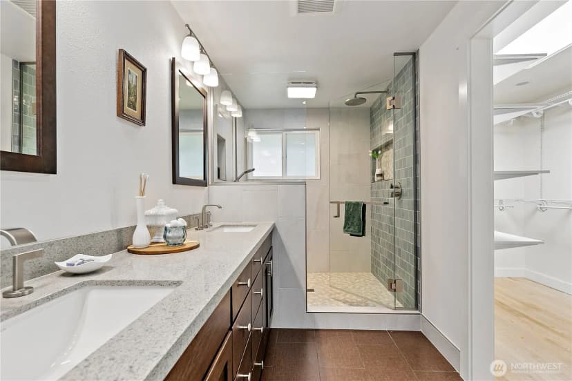 Property photo for 15916 Se 42nd Place, Bellevue photo 18