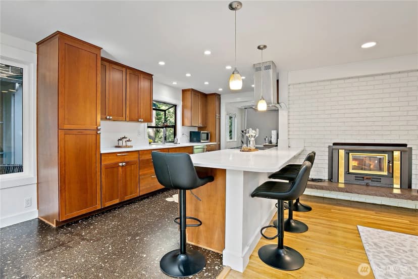 Property photo for 15916 Se 42nd Place, Bellevue photo 6