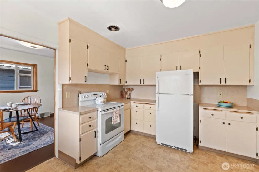 Property photo for 721 Yakima Street, Wenatchee photo 21