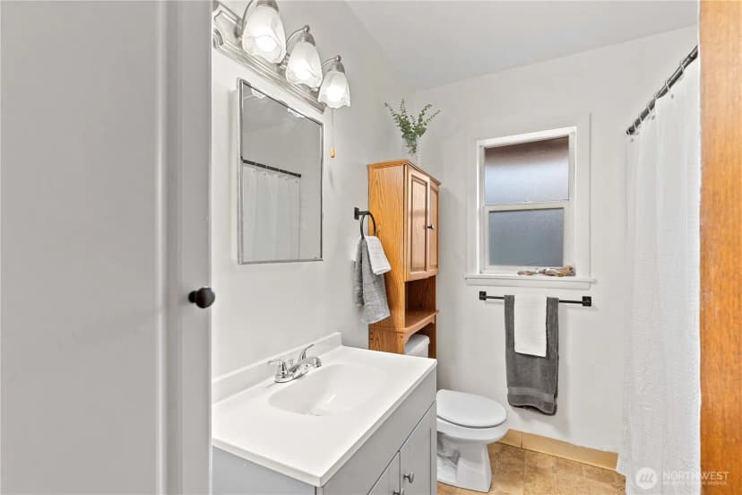 Property photo for 721 Yakima Street, Wenatchee photo 18