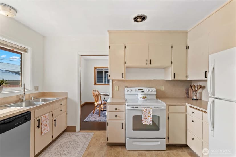 Property photo for 721 Yakima Street, Wenatchee photo 20