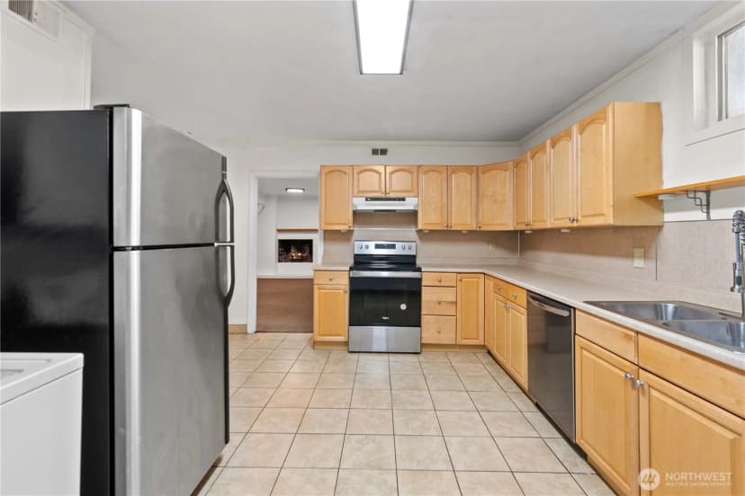 Property photo for 721 Yakima Street, Wenatchee photo 32