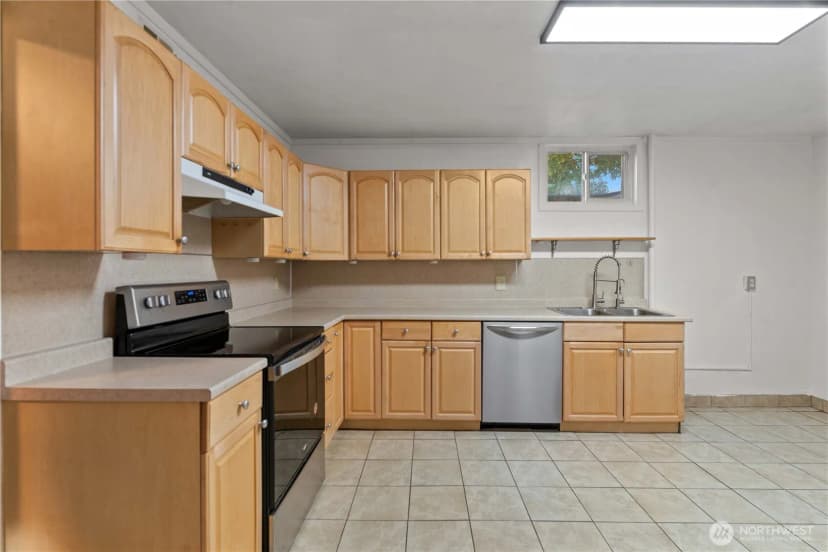 Property photo for 721 Yakima Street, Wenatchee photo 31