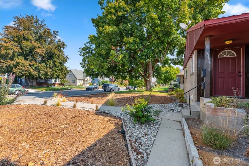 Property photo for 721 Yakima Street, Wenatchee photo 6
