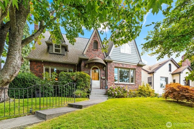 Property photo for 1109 N Cedar Street, Tacoma
