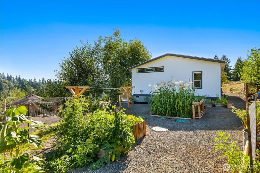 Property photo for 134 Newman Road, Kalama photo 9