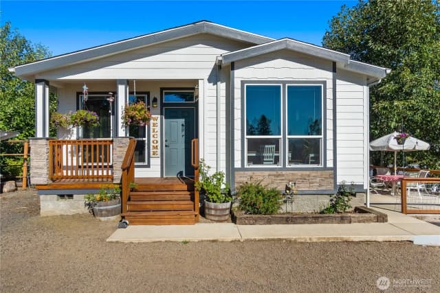 Property photo for 134 Newman Road, Kalama