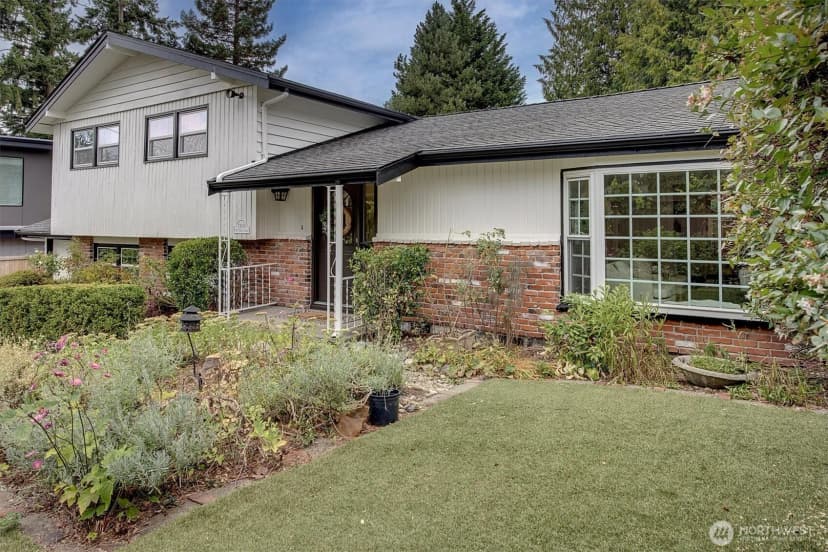 Property photo for 13018 Ne 95th Street, Kirkland photo 34
