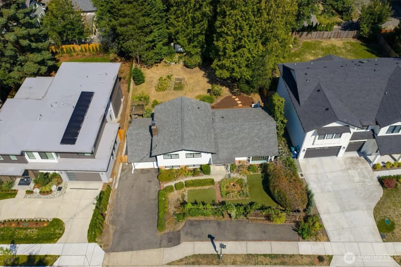 Property photo for 13018 Ne 95th Street, Kirkland photo 39