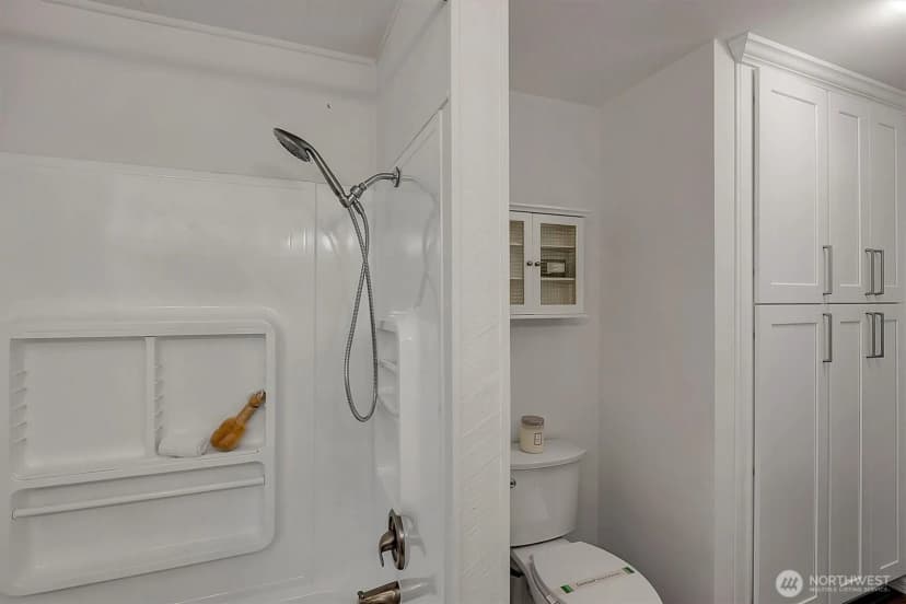 Property photo for 13018 Ne 95th Street, Kirkland photo 25
