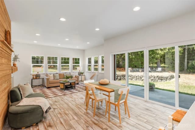 Property photo for 309 Meadowood Drive W, Seabeck photo 5