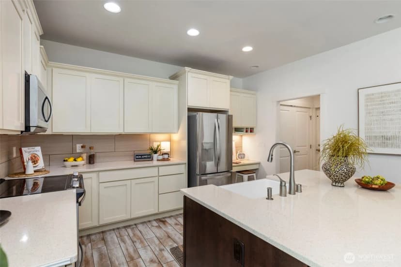 Property photo for 309 Meadowood Drive W, Seabeck photo 10