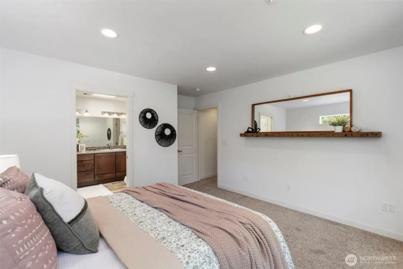 Property photo for 309 Meadowood Drive W, Seabeck photo 17