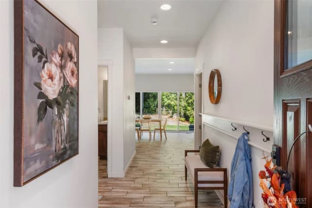 Property photo for 309 Meadowood Drive W, Seabeck photo 4