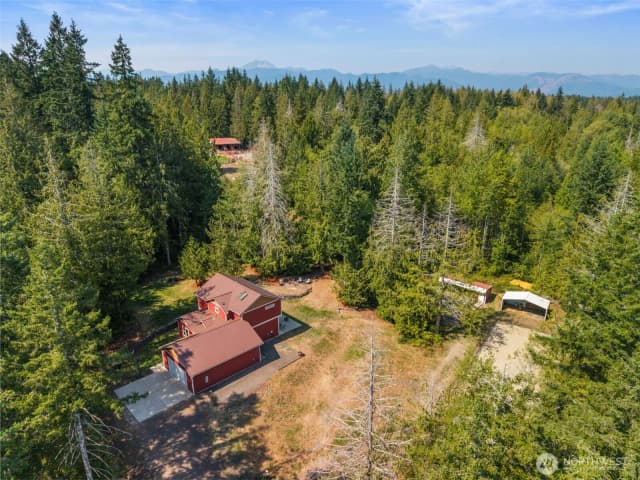Property photo for 309 Meadowood Drive W, Seabeck photo 3