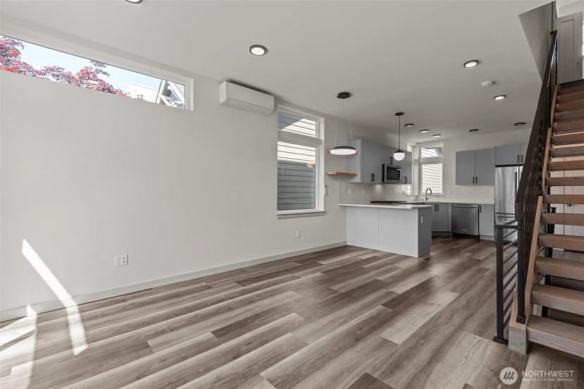 Property photo for 2422 C Nw 60th Street, Seattle photo 13