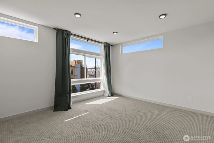 Property photo for 2422 C Nw 60th Street, Seattle photo 15