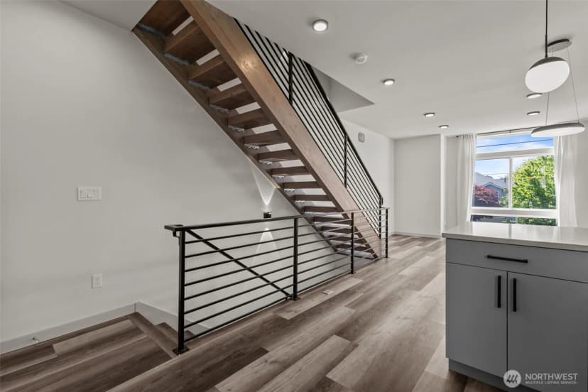 Property photo for 2422 C Nw 60th Street, Seattle photo 6