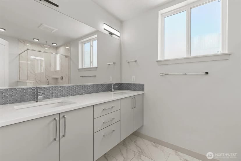 Property photo for 2422 C Nw 60th Street, Seattle photo 19