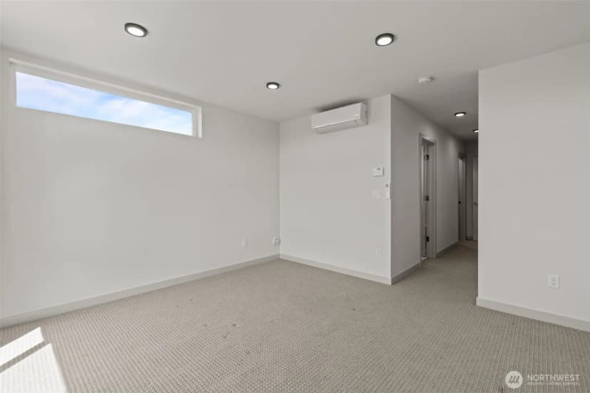 Property photo for 2422 C Nw 60th Street, Seattle photo 16