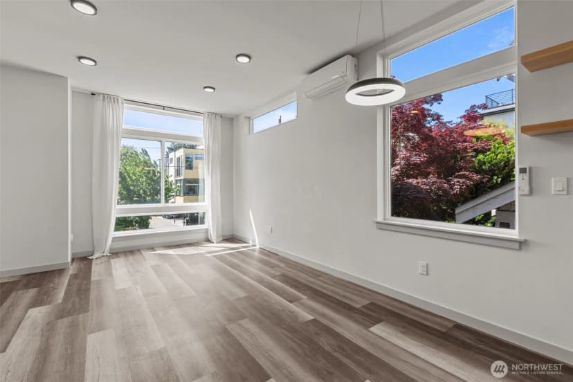 Property photo for 2422 C Nw 60th Street, Seattle photo 8