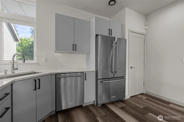 Property photo for 2422 C Nw 60th Street, Seattle photo 5