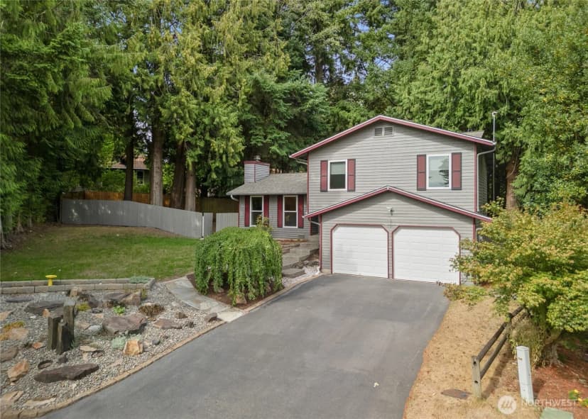 Property photo for 7282 Oxford Court Nw, Bremerton photo 3