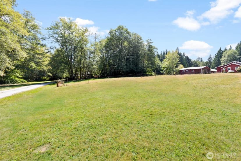 Property photo for 102 300th Street Nw, Stanwood photo 39