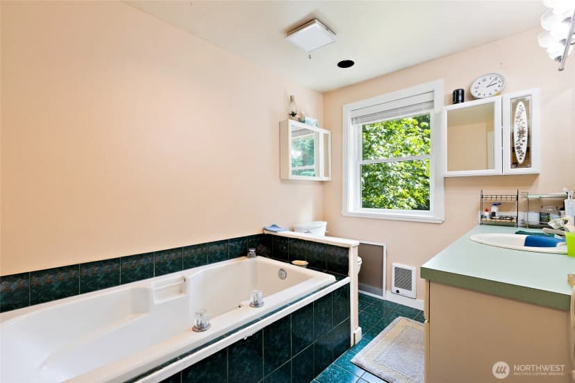 Property photo for 102 300th Street Nw, Stanwood photo 23