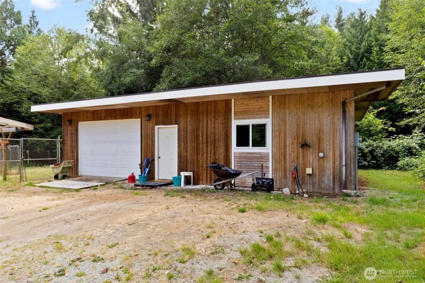 Property photo for 102 300th Street Nw, Stanwood photo 32
