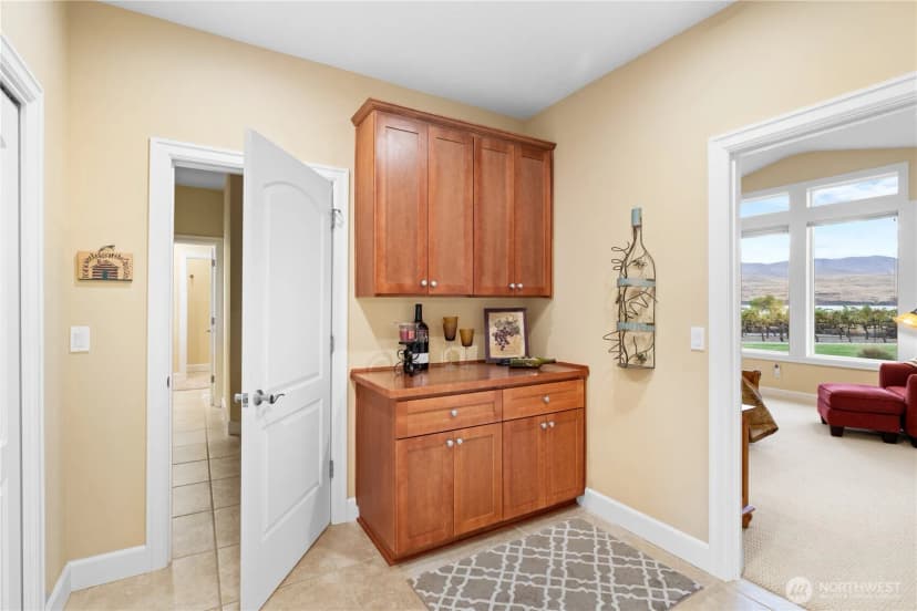Property photo for 702 Lakeside Way Sw, Mattawa photo 16