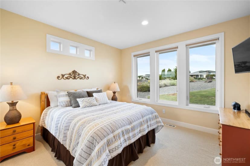 Property photo for 702 Lakeside Way Sw, Mattawa photo 27