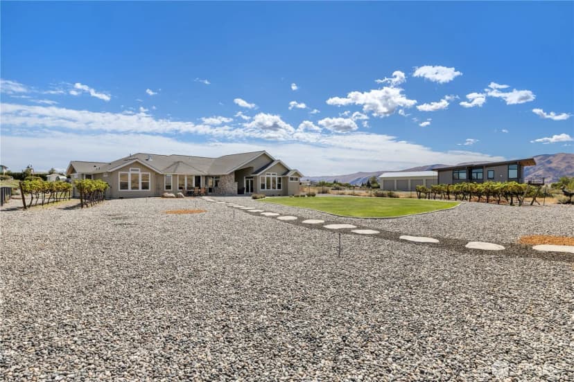 Property photo for 702 Lakeside Way Sw, Mattawa photo 31