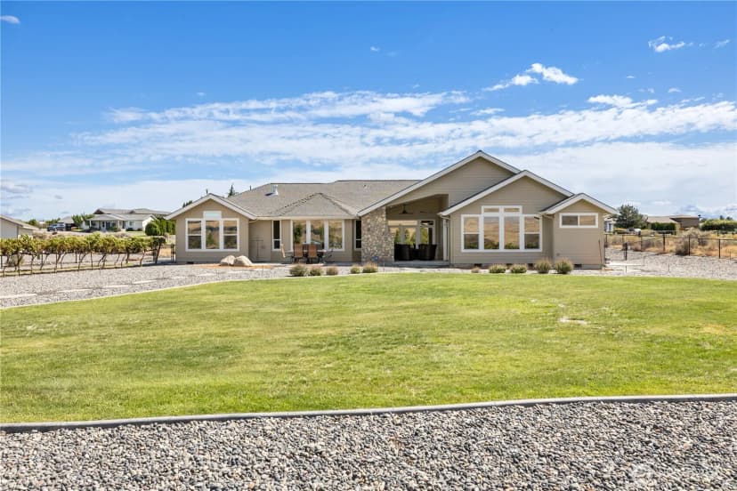 Property photo for 702 Lakeside Way Sw, Mattawa photo 6