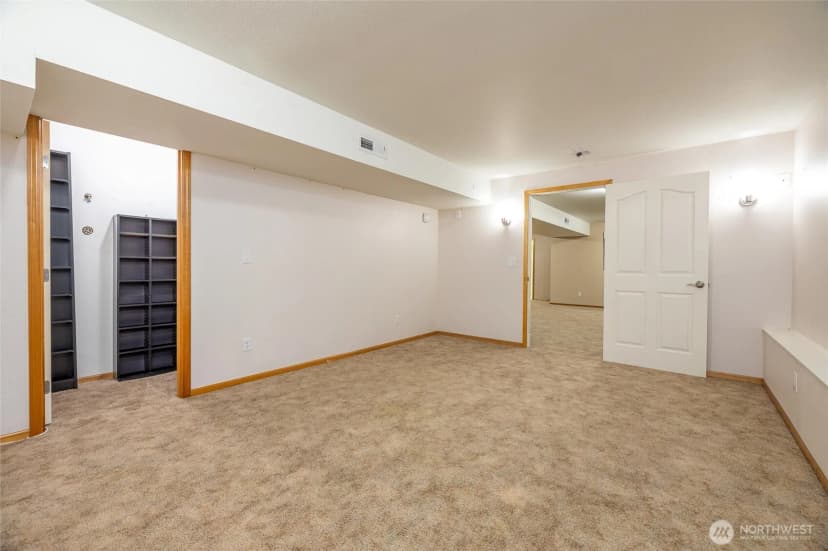 Property photo for 9 Eagle Crest Court, Bellingham photo 26