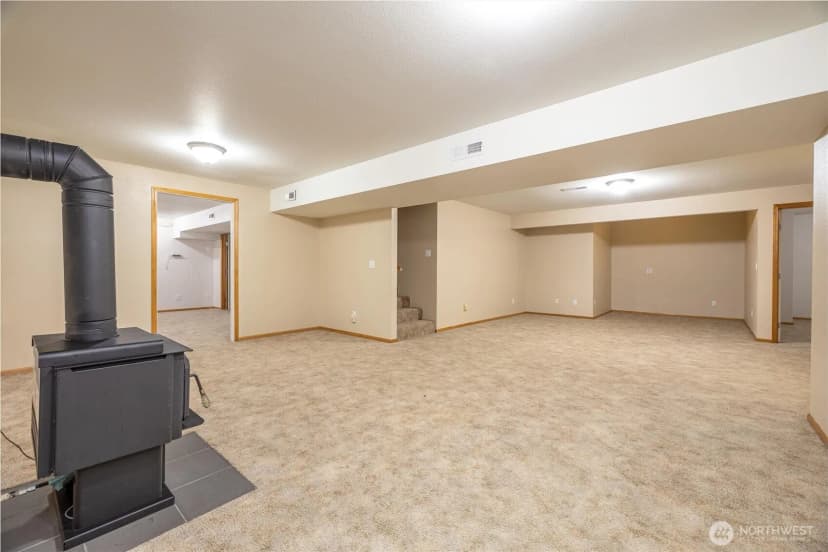 Property photo for 9 Eagle Crest Court, Bellingham photo 23