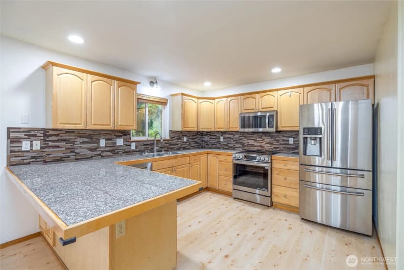 Property photo for 9 Eagle Crest Court, Bellingham photo 8