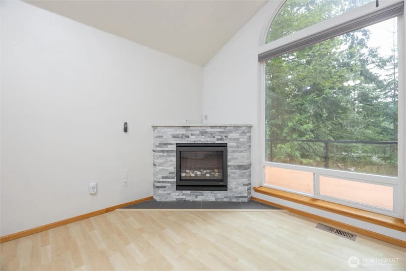 Property photo for 9 Eagle Crest Court, Bellingham photo 7