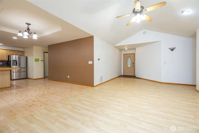 Property photo for 9 Eagle Crest Court, Bellingham photo 5