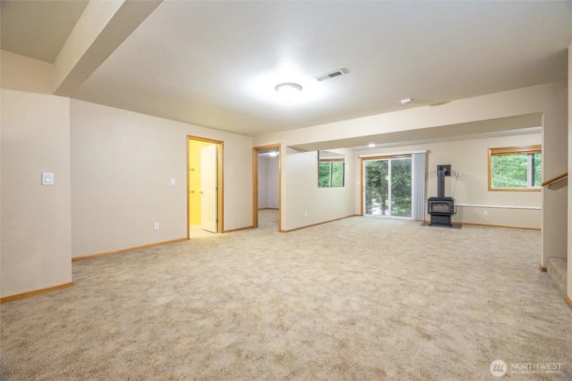 Property photo for 9 Eagle Crest Court, Bellingham photo 29