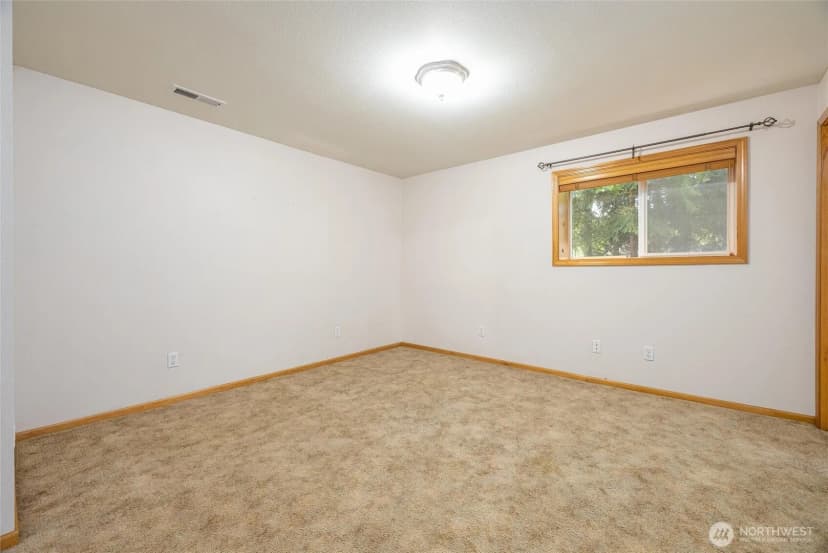 Property photo for 9 Eagle Crest Court, Bellingham photo 35