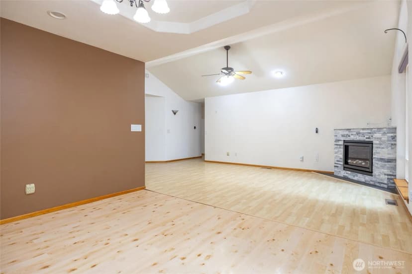 Property photo for 9 Eagle Crest Court, Bellingham photo 6