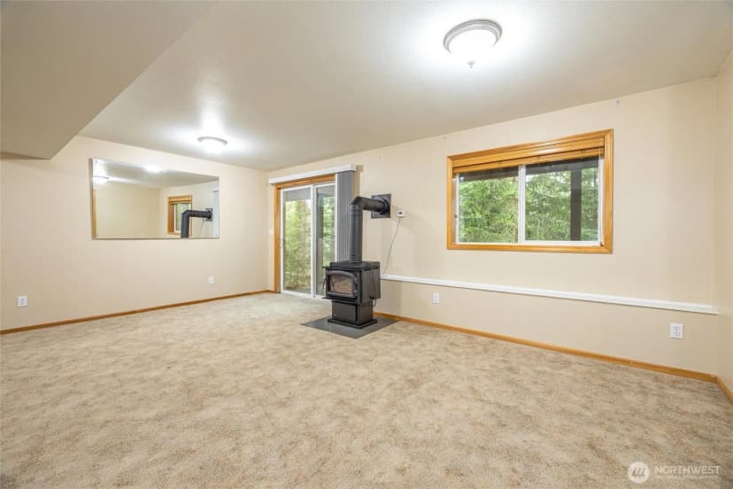 Property photo for 9 Eagle Crest Court, Bellingham photo 22