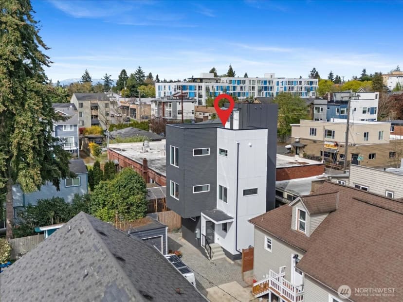 Property photo for 6751 14th Avenue Nw, Seattle photo 32