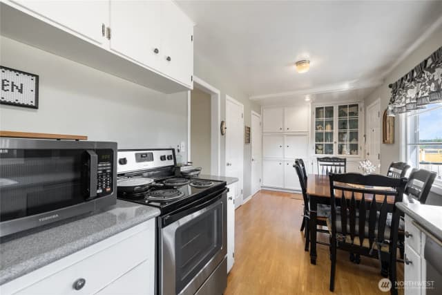 Property photo for 1014 E 54th Street, Tacoma photo 5