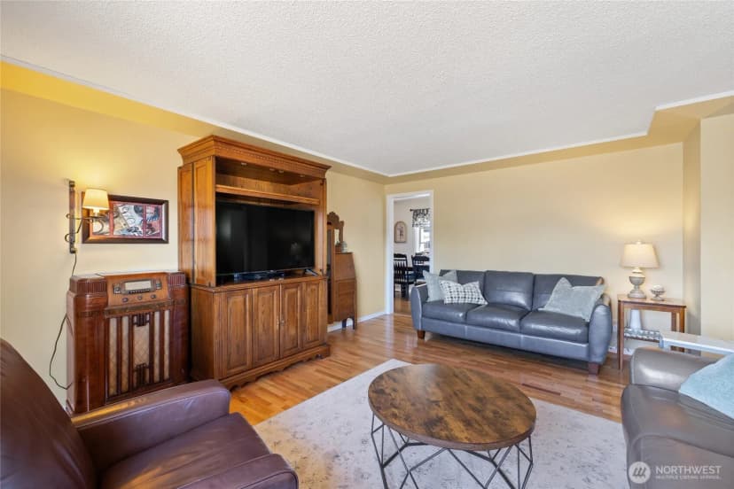 Property photo for 1014 E 54th Street, Tacoma photo 2