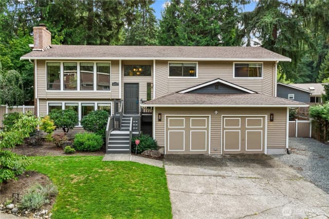Property photo for 16915 Ne 98th Court, Redmond
