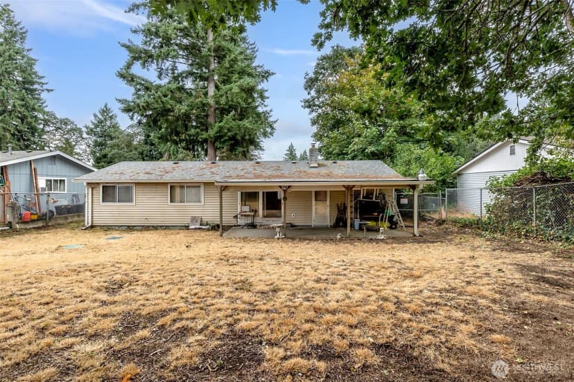 Property photo for 816 Oakcrest Street Se, Lacey photo 4